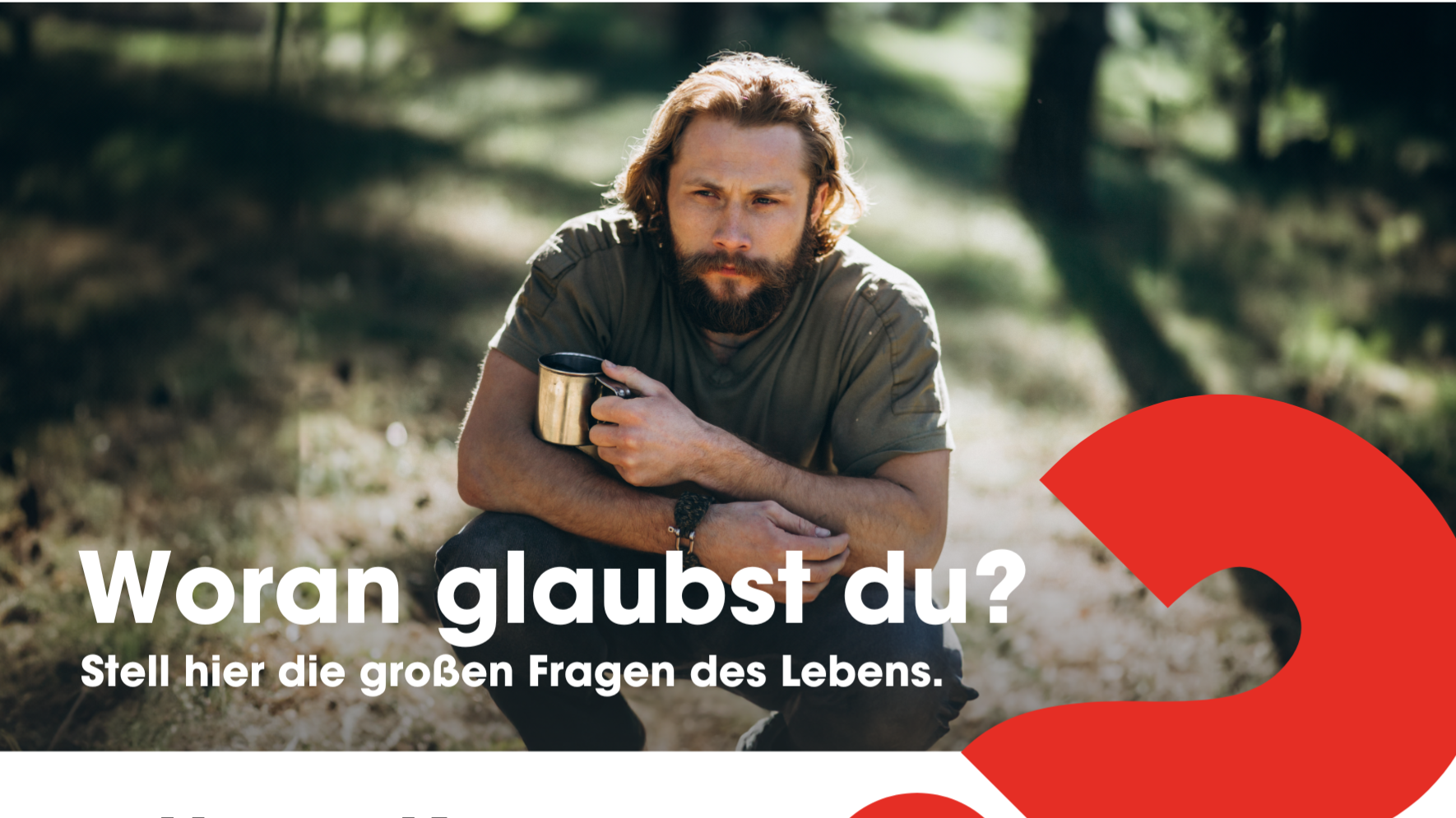 Kopie-von-Postkarte-A6-Woran-glaubst-du-Mann-mit-Tasse-150-x-107-mm-aspect-ratio-16-9